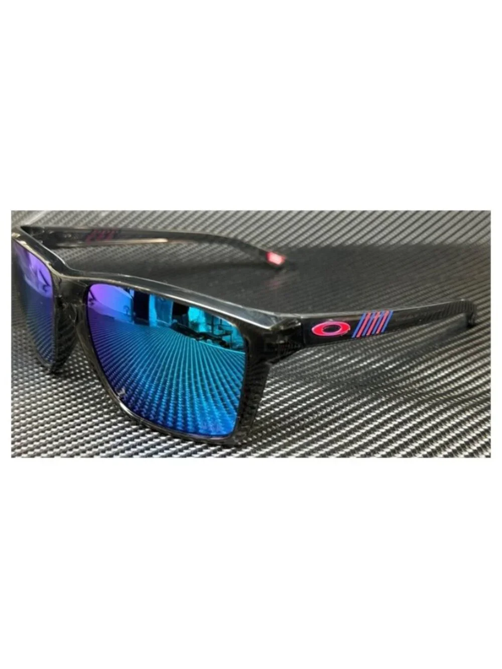 New Oakley Men Grey Smoke Sunglasses 60-17-140
